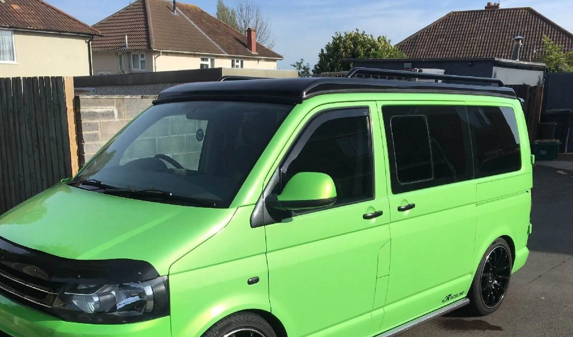 Black OE Style Steel Roof Rails for the Volkswagen Transporter T6 LWB