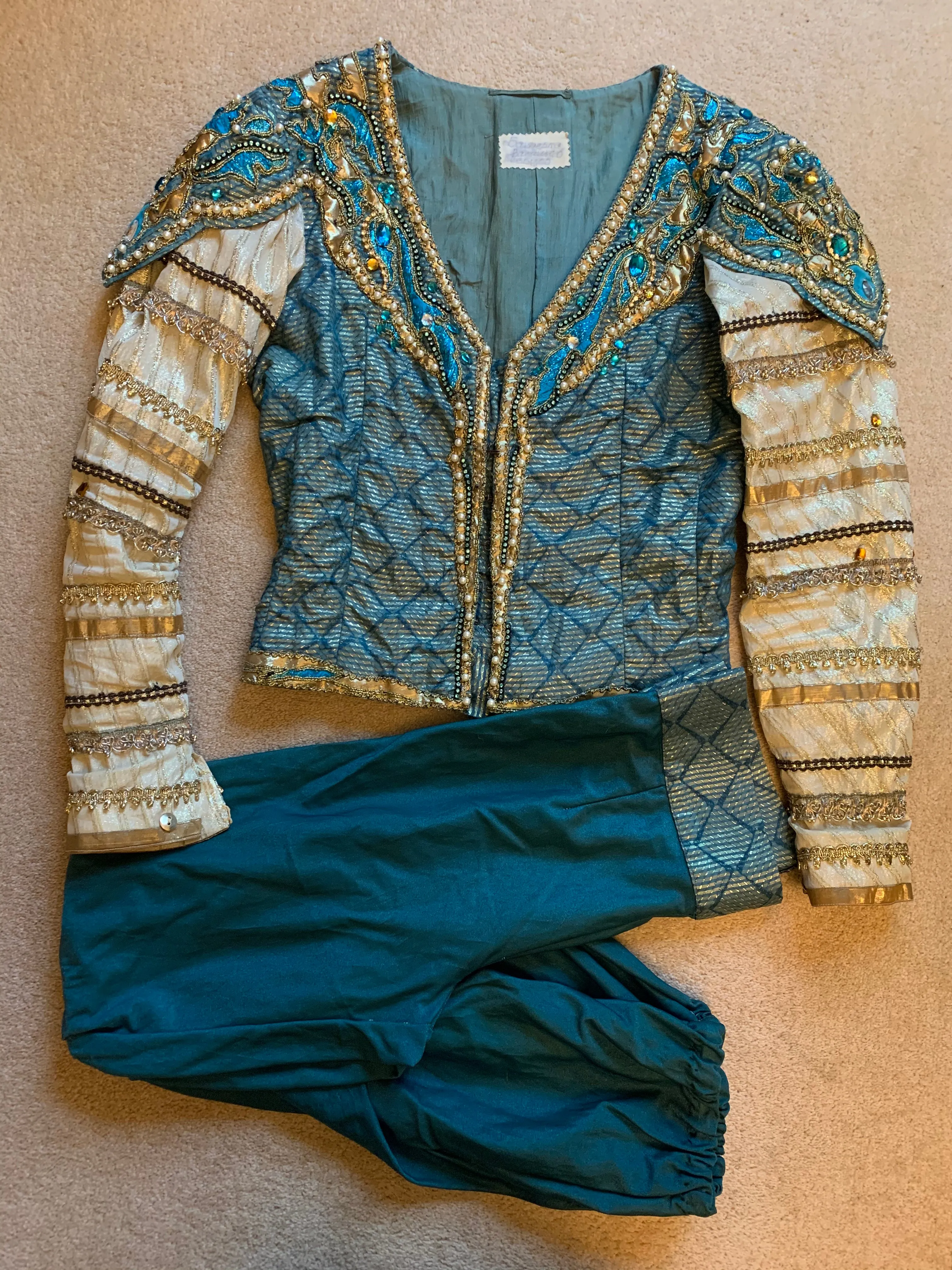 Men's costume for Le Corsaire / Arabian - Hire Only