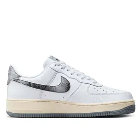 Nike Men's Air Force 1 '07 LX Shoes