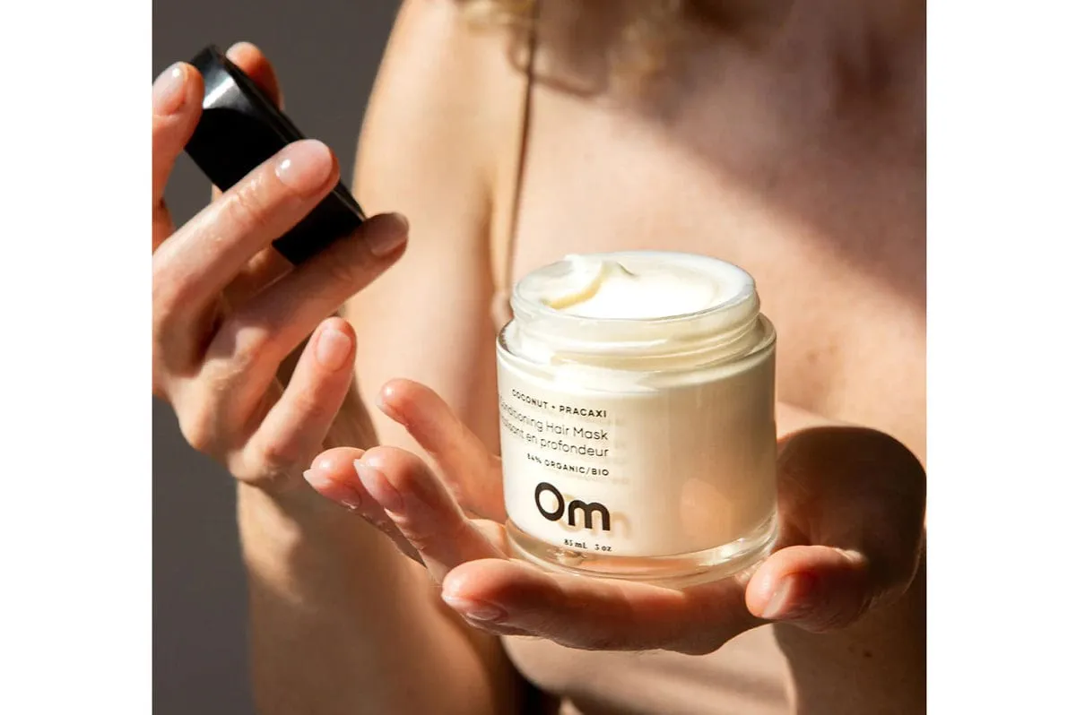 Om Organics | Coconut   Pracaxi Deep Conditioning Hair Mask